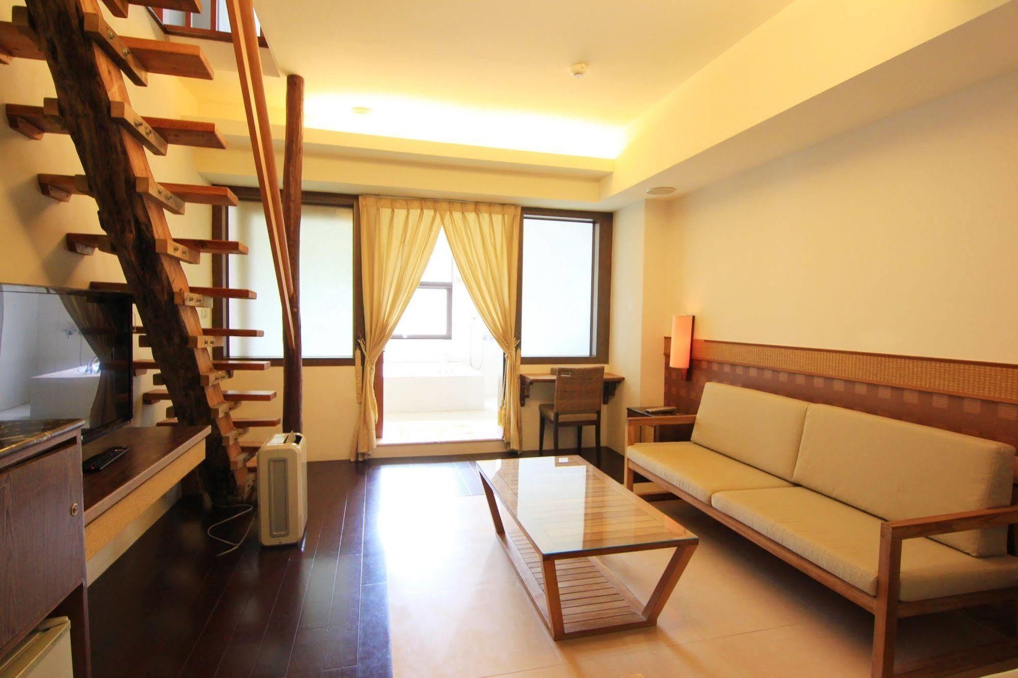 Palm Villa Guesthouse Nantou Екстер'єр фото